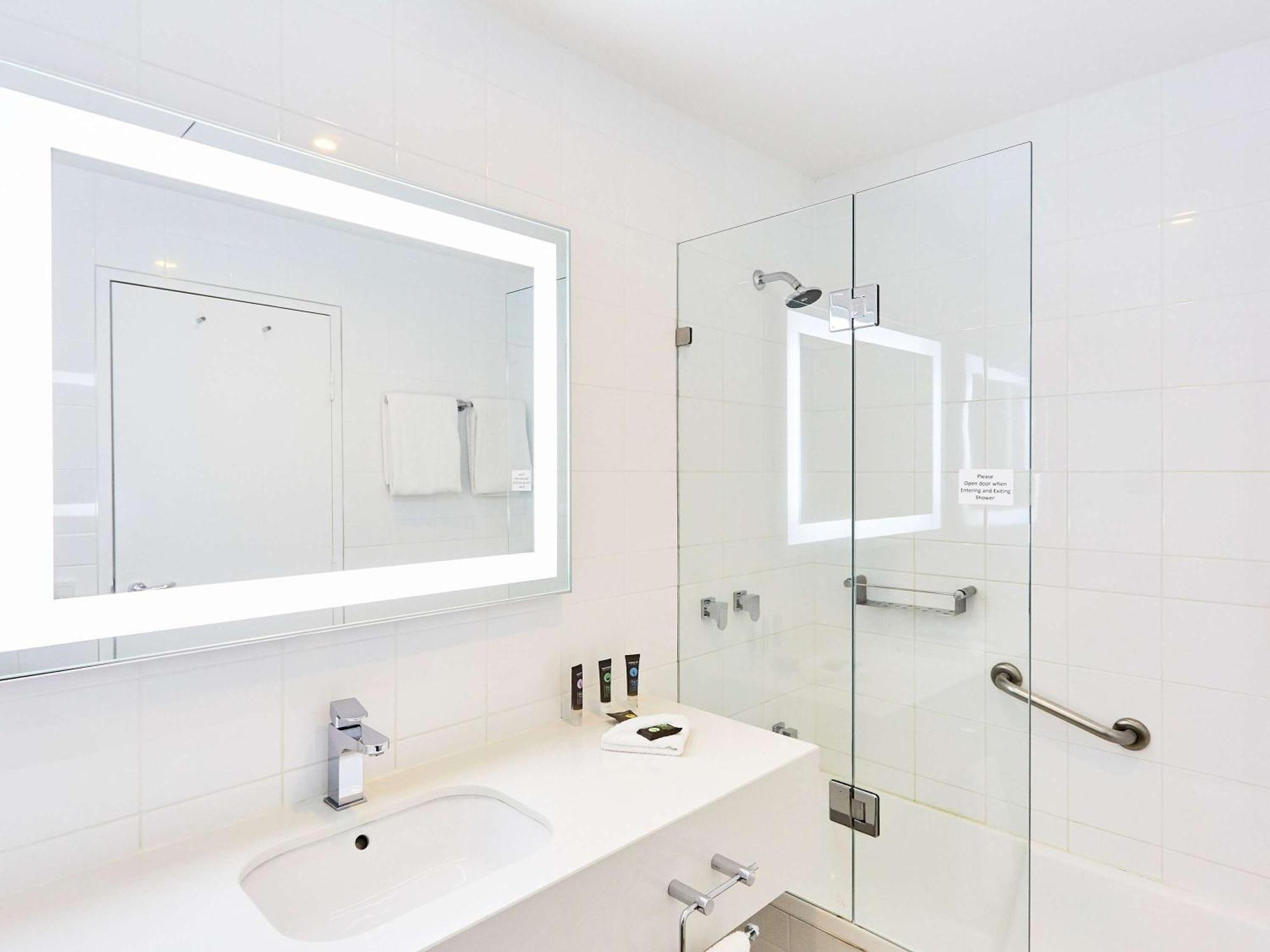 Novotel Melbourne Glen Waverley Eksteriør bilde