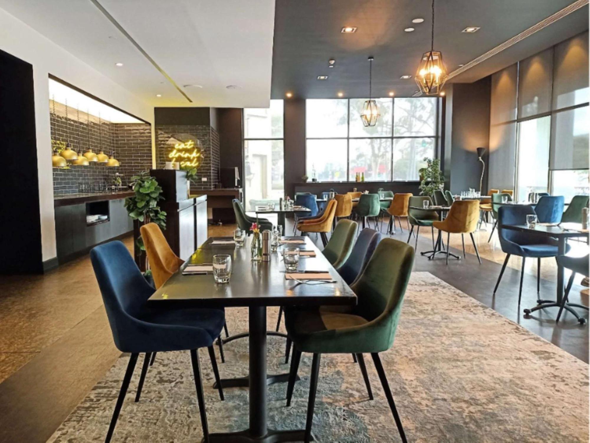 Novotel Melbourne Glen Waverley Eksteriør bilde